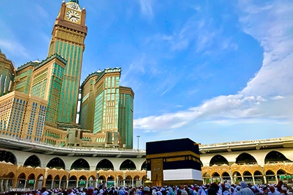 3 Star 14 Nights Easter Umrah Package