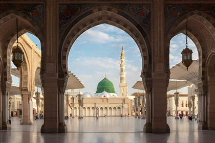 4 Star 14 Nights February Umrah Package