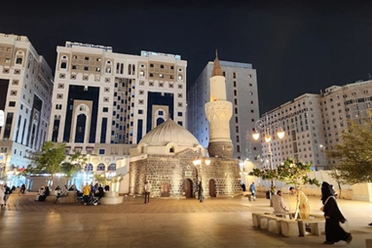 4 Star 14 Nights Edinburgh Umrah Package