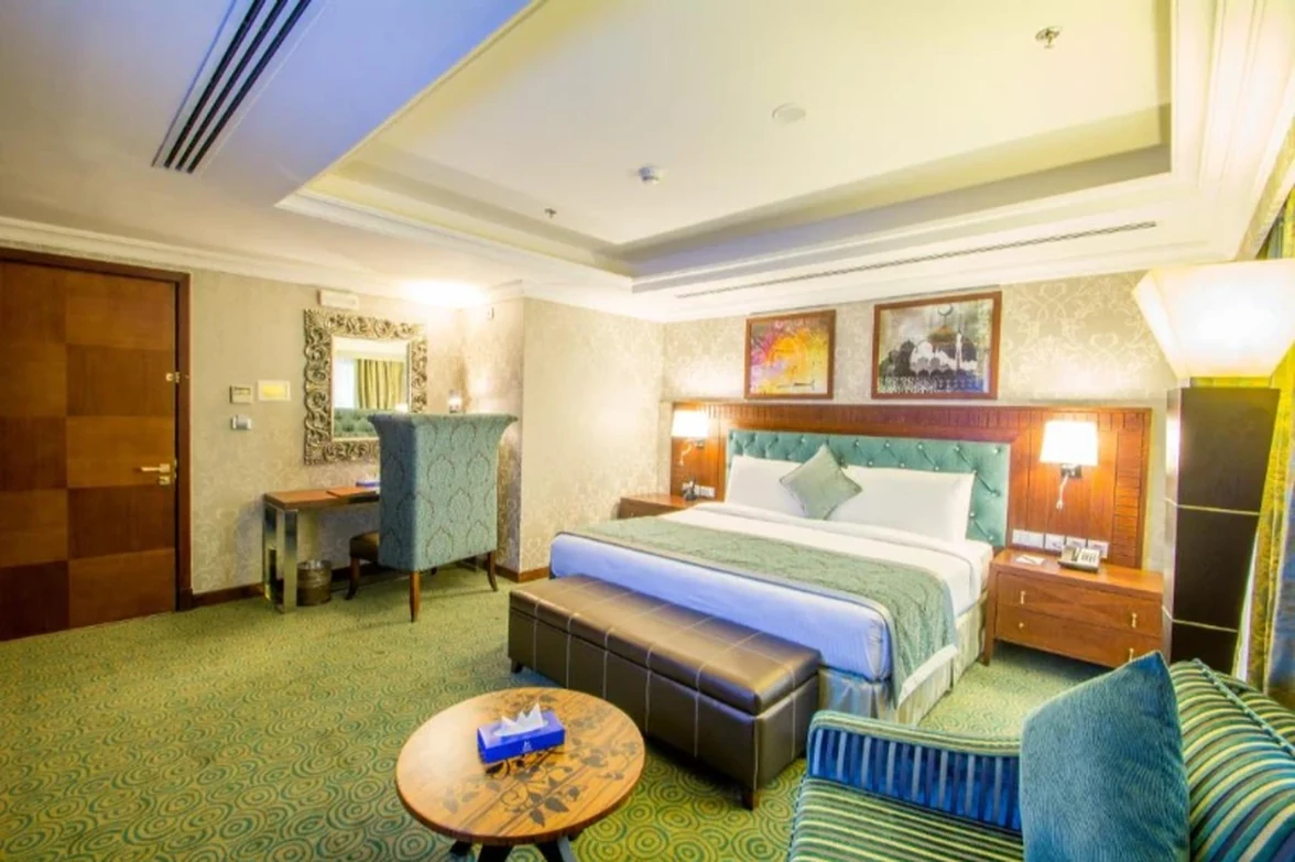5 Star Madinah Hotel Deluxe Double Room