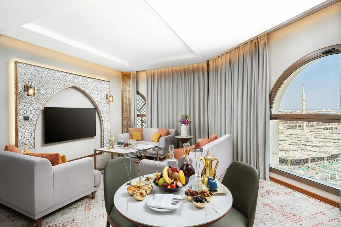 Elaf Taiba Hotel Suite Living Room