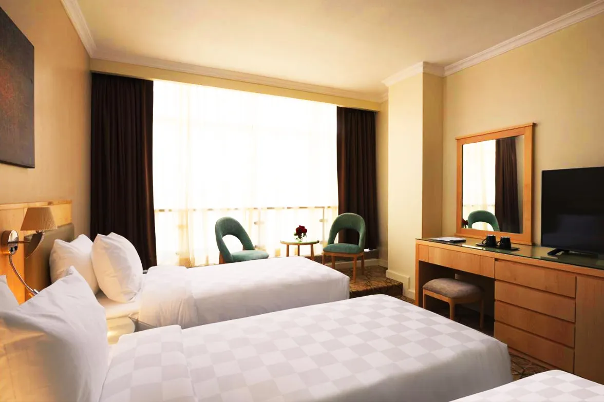 4 star 14 Nights Umrah Package