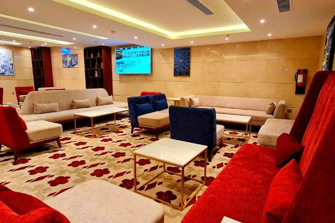 Al Ebaa Hotel Lounge Interior